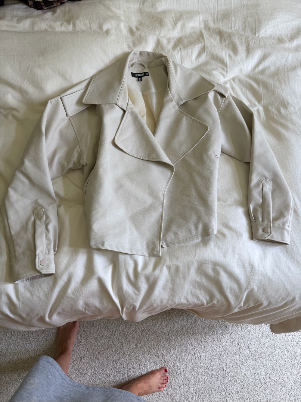 Missguided Cream Cropped Leather Jacket with Wide Lapel